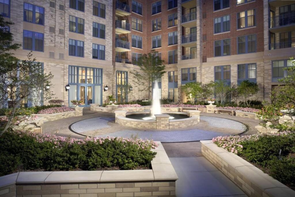 Fantastic 2 Bedroom Condo At Pentagon City Arlington Exterior photo