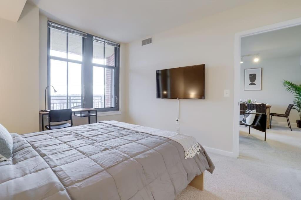 Fantastic 2 Bedroom Condo At Pentagon City Arlington Exterior photo