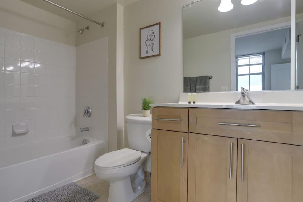 Fantastic 2 Bedroom Condo At Pentagon City Arlington Exterior photo