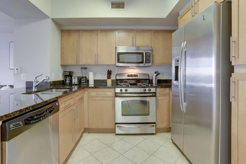 Fantastic 2 Bedroom Condo At Pentagon City Arlington Exterior photo