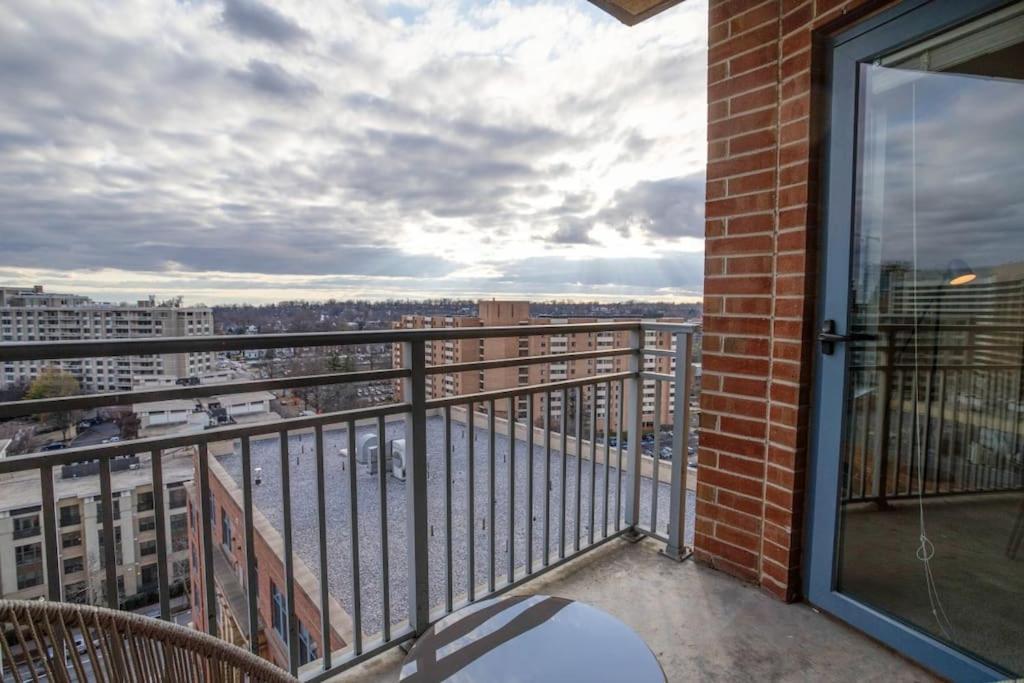 Fantastic 2 Bedroom Condo At Pentagon City Arlington Exterior photo
